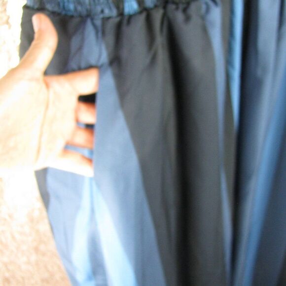 NWT BloomChic blue striped dress - Picture 5 of 10